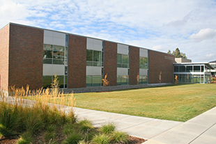 The School of Nursing building in Klamath Falls on a sunny day